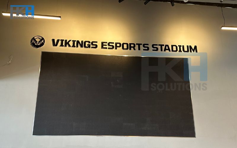 Lắp đặt màn hình LED indoor P2.5 cho 4 cửa hàng Vikings Gaming